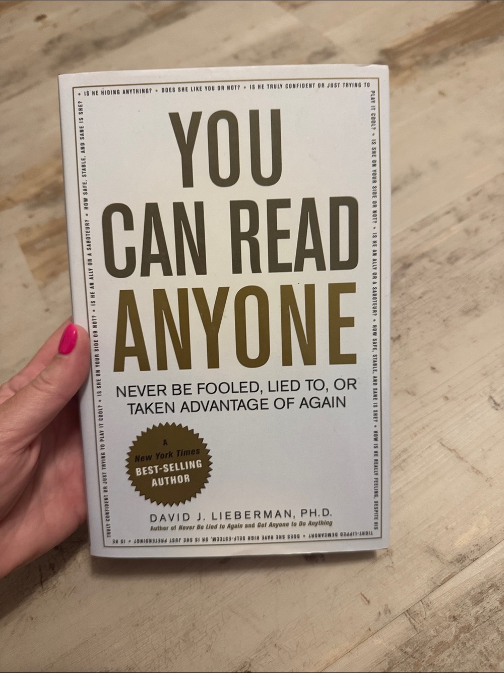 You Can Read Anyone by David J. Lieberman - White & Gold Cover
